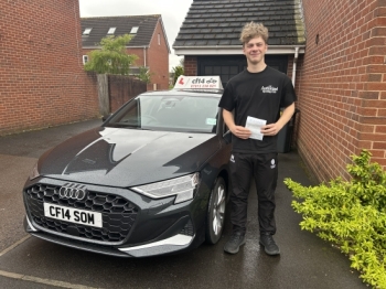 Many Congratulations To Owen, Passing On His First Attempt In Cardiff Today! 👏
A Nervous Owen This Morning, Driving Quite Slowly, Started To Get Me Concerned🙈, But As The Test Progressed, Owen Realised He Struck Gold With A Great Test Route For Him - Parallel Parking Great Today, With Lots Of Practising Over The Last Few Days Really Paid Off...