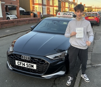 Another Early Christmas Present, This Time For Ben - Passing On His First Attempt With Just 3 Driving Faults 👏👏👏

Great Student - Will Miss His Chatty Remarks In The Car, Very Calm Student  - Guess That Comes With His Love Of Climbing, Keeping Calm & Patient In Arkward Situations - Driving Much Easier In My Opinion 🧗‍♂️🪪 

...